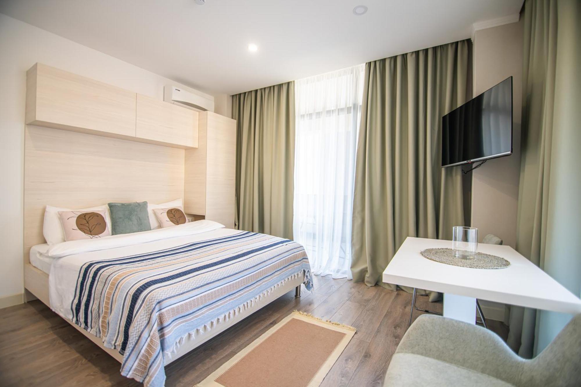 Green Side Apart Hotel Μπατούμι Εξωτερικό φωτογραφία