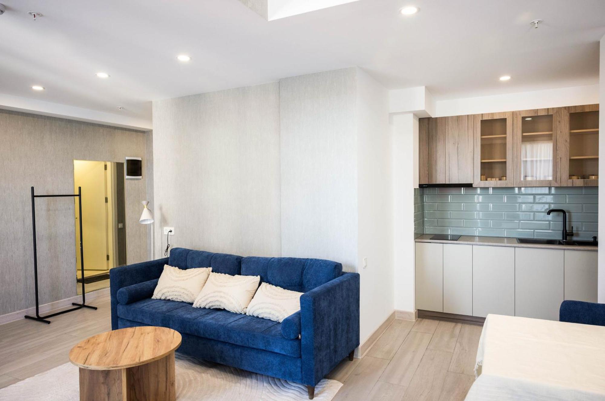 Green Side Apart Hotel Μπατούμι Εξωτερικό φωτογραφία