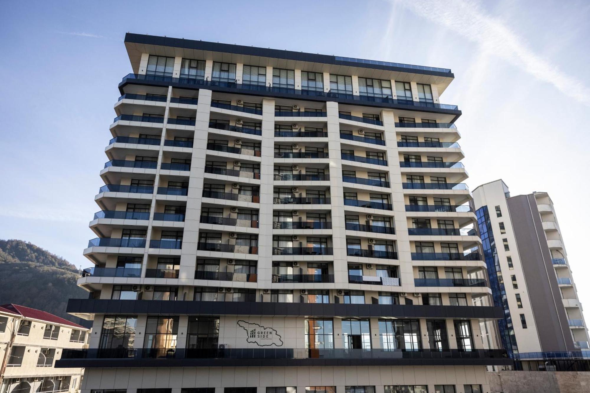 Green Side Apart Hotel Μπατούμι Εξωτερικό φωτογραφία